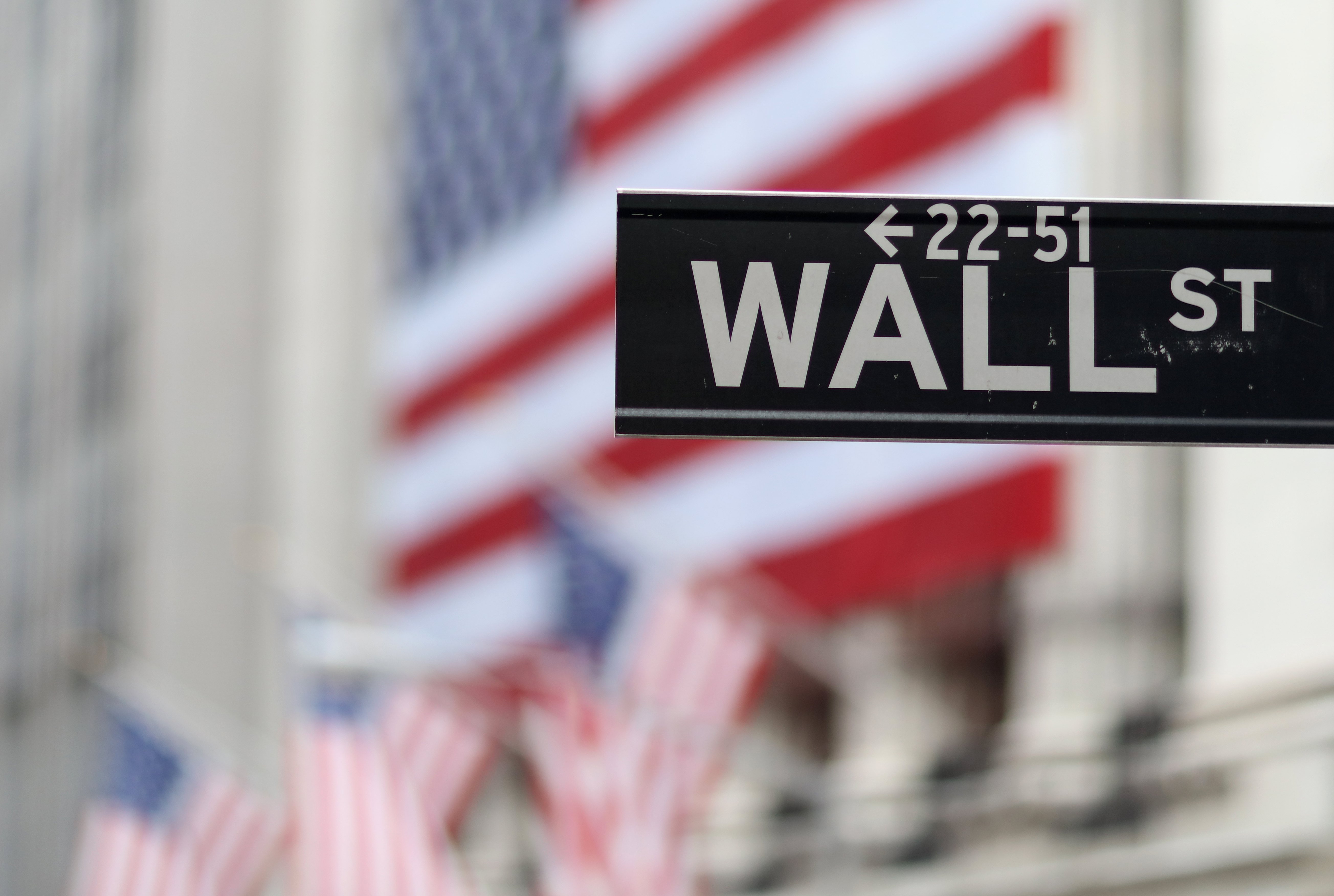 Wall Street fecha em baixa acentuada depois de anunciadas sanções contra a China