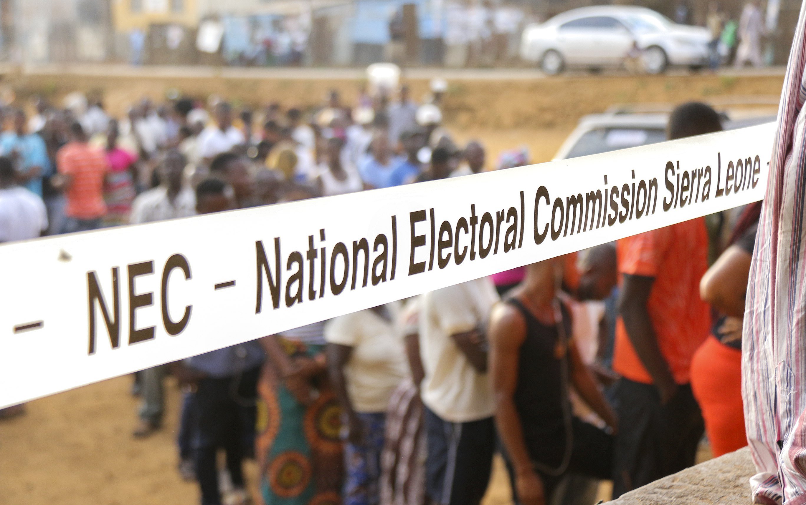 Segunda volta as eleições na Serra Leoa a 27 de março