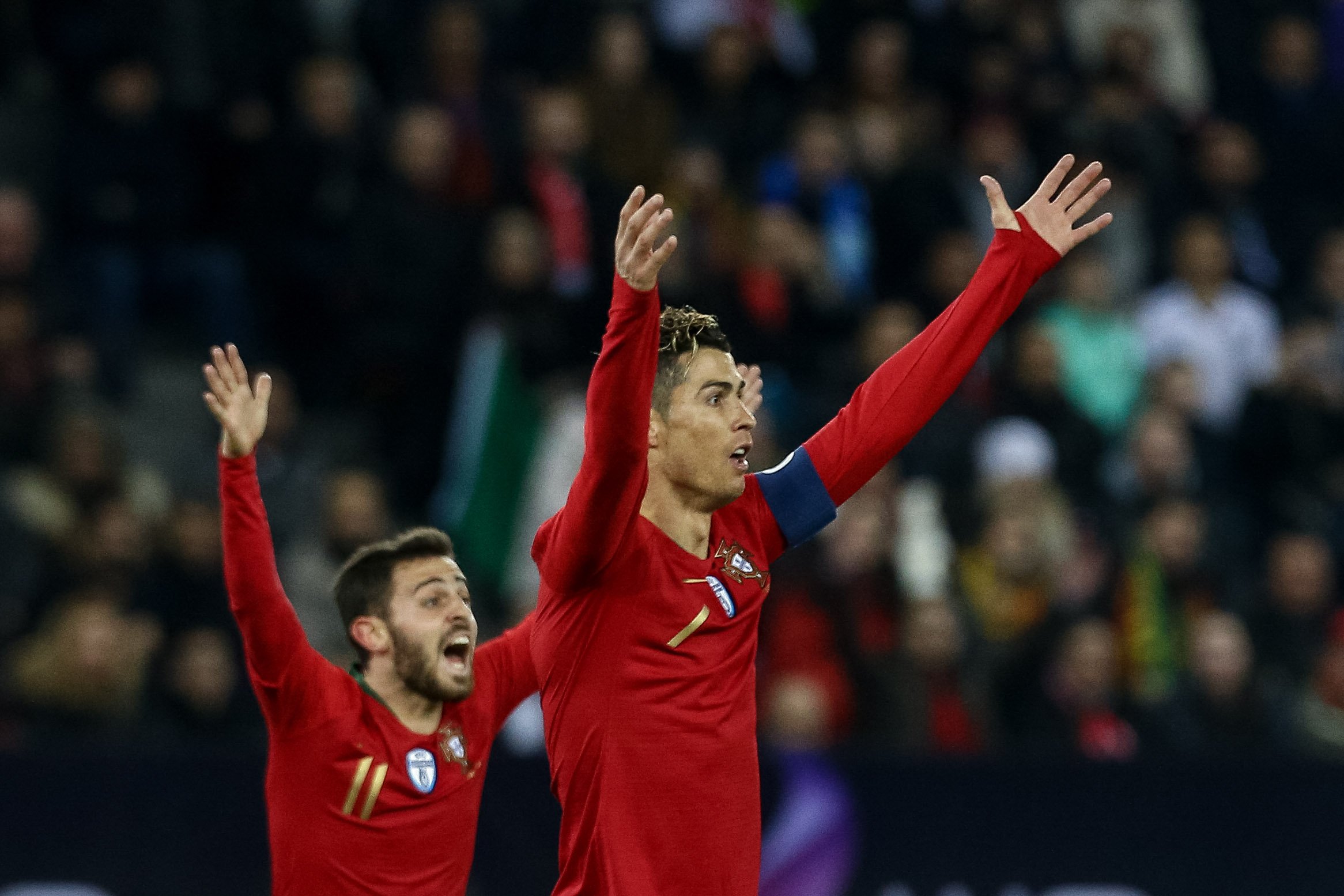 Portugal bate Egito com &#8216;bis&#8217; de Ronaldo nos descontos