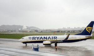 Ryanair garante que greve de tripulantes provoca &#8220;ligeiras perturbações&#8221;