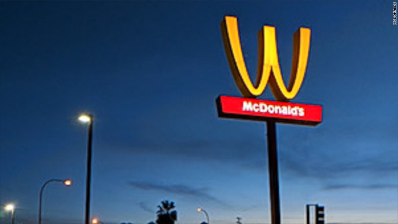 McDonald&#8217;s virou o logótipo ao contrário para celebrar o Dia da Mulher
