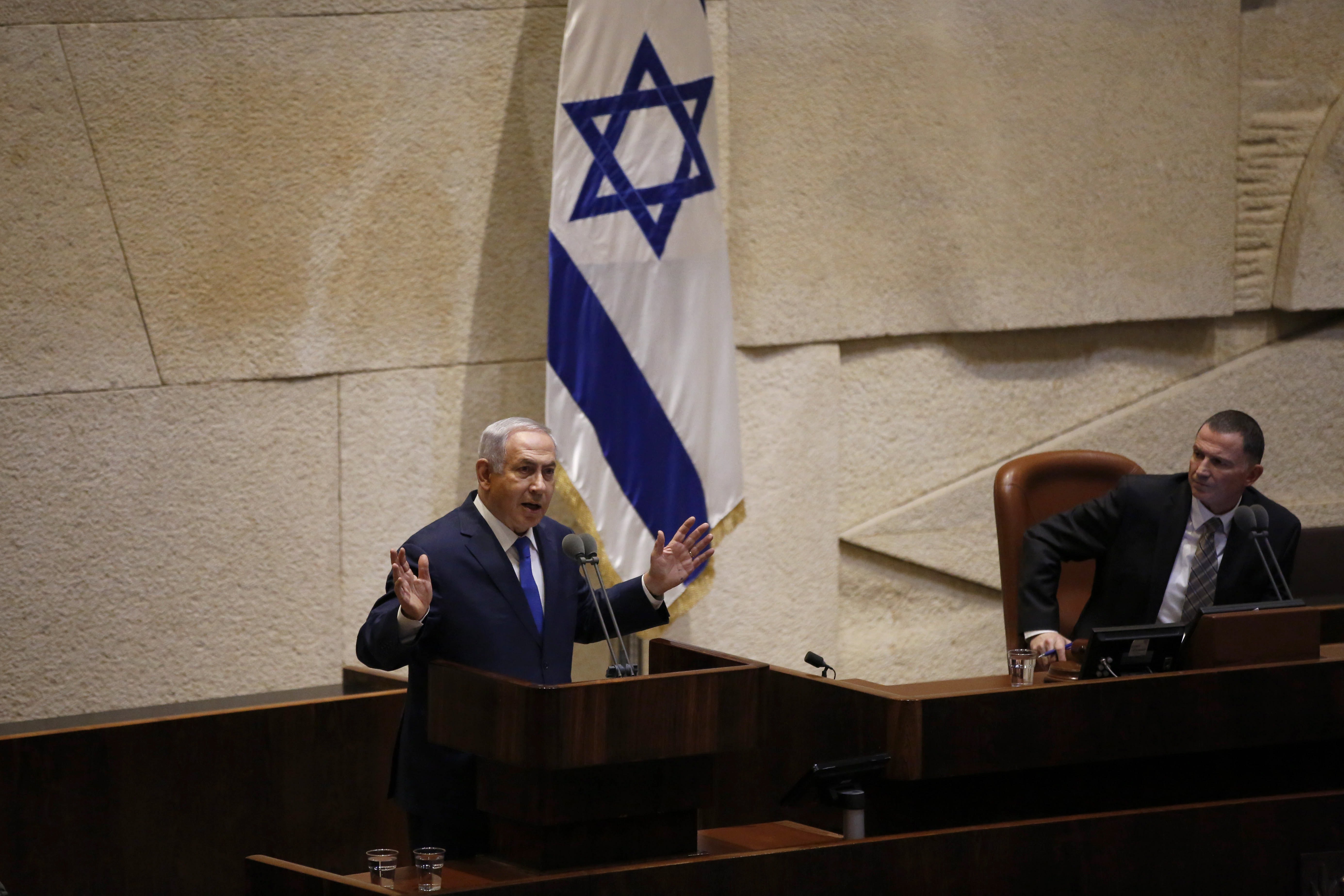 Parlamento de Israel autoriza primeiro-ministro a declarar guerra
