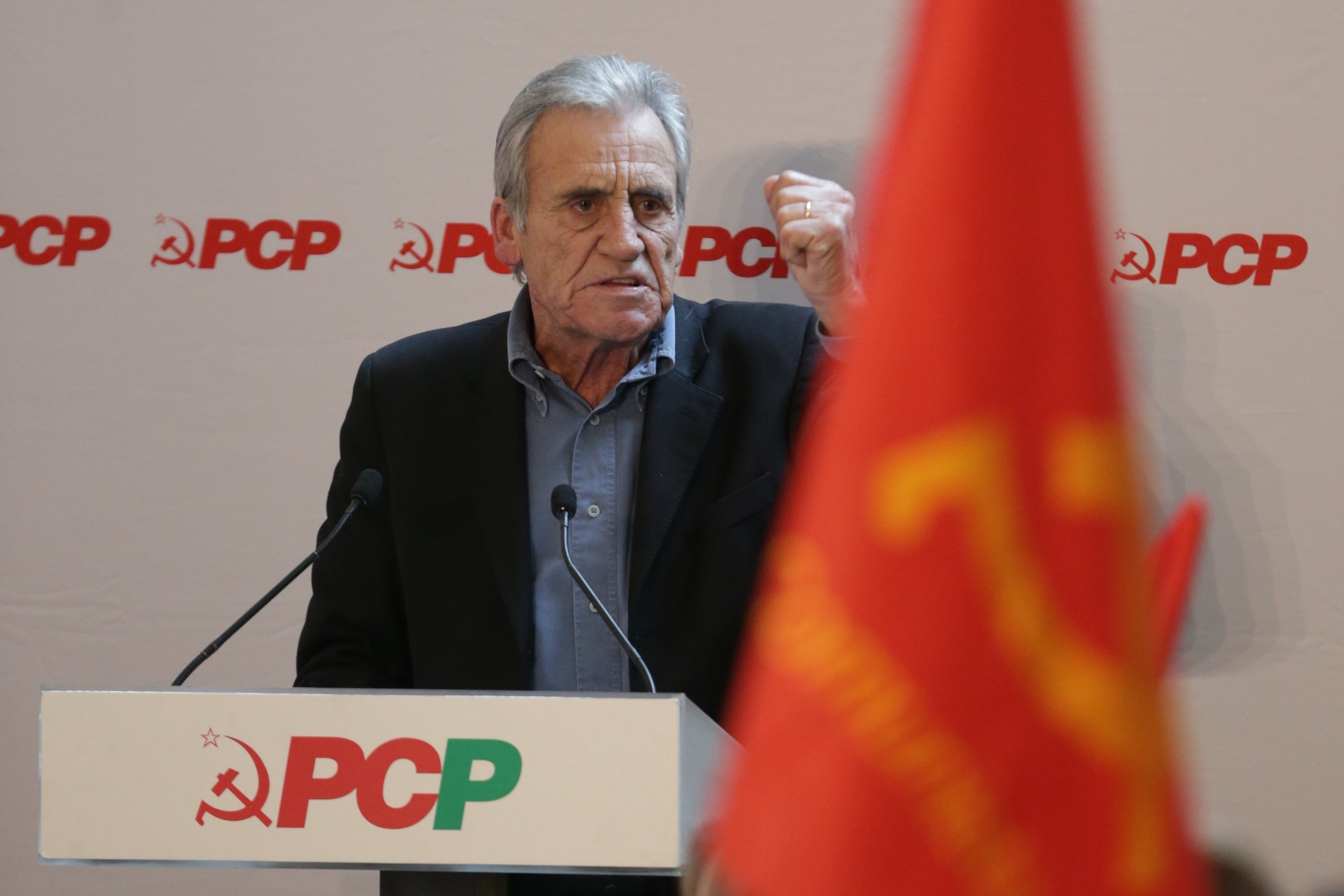 PCP condena ataque à Síria e diz que Portugal deve demarcar-se do ato