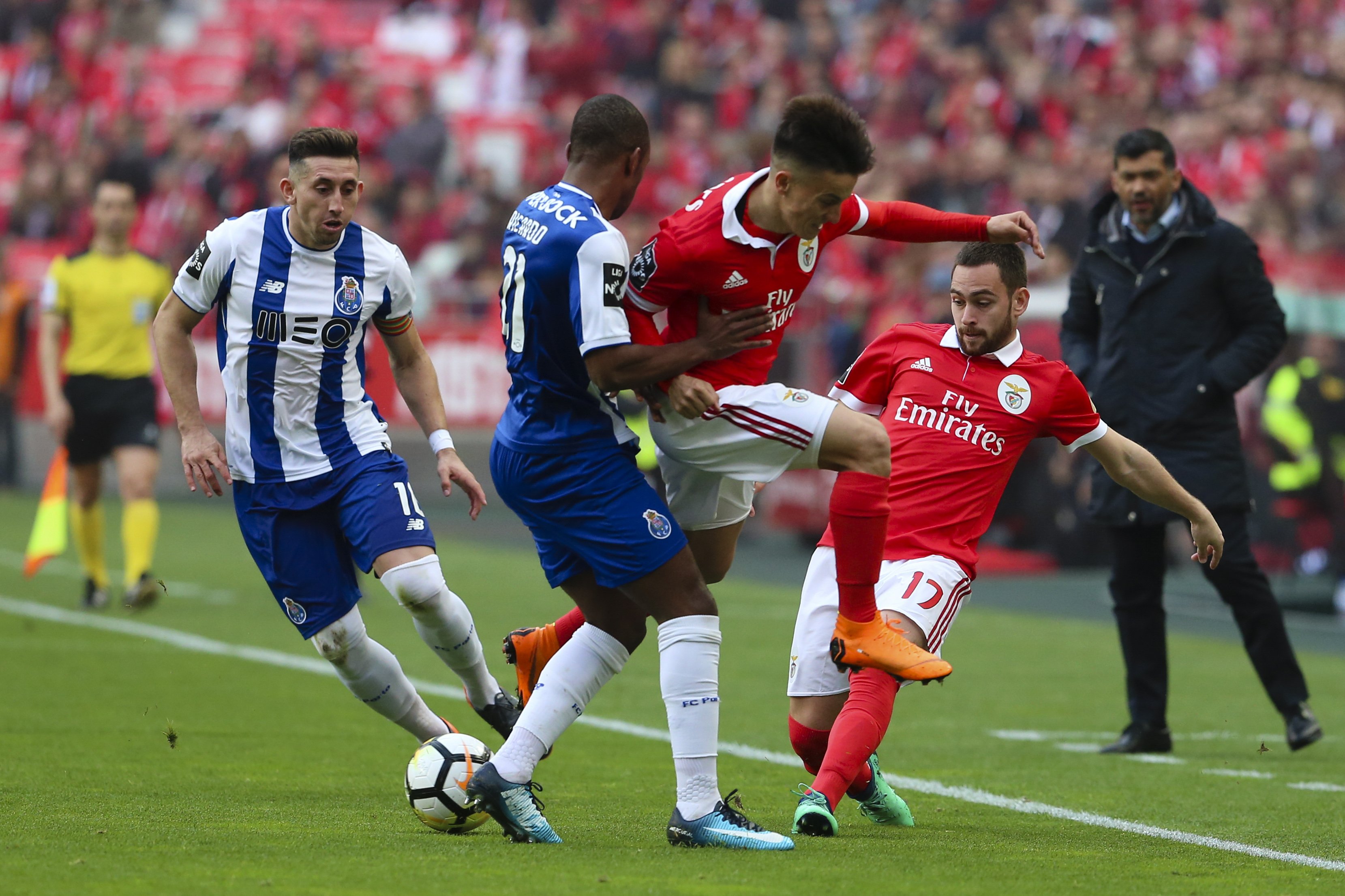 FC Porto vence Benfica na Luz e ganha vantagem na luta pela título