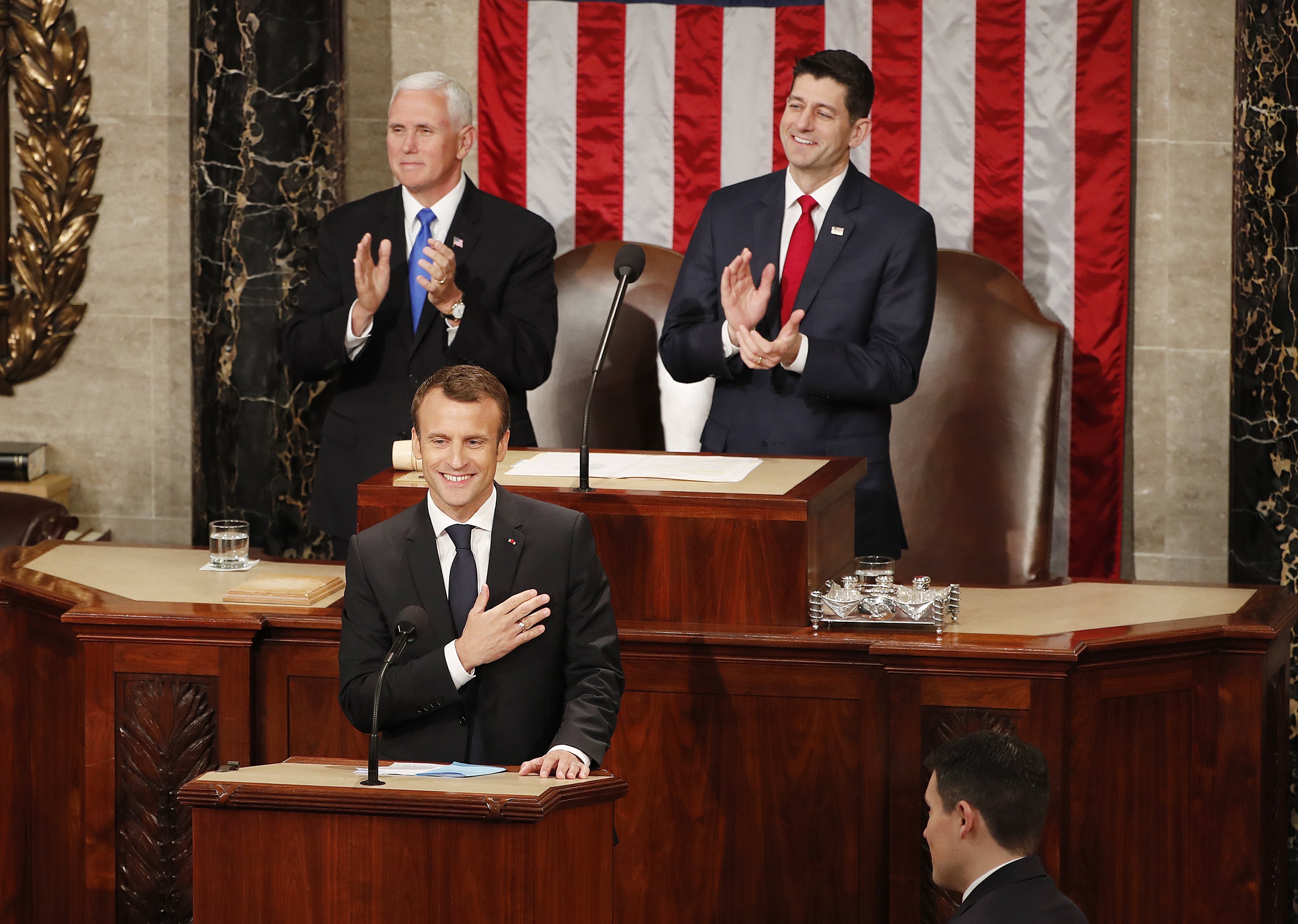 Macron pede no Congresso aos Estados Unidos para &#8220;reinventarem o multilateralismo&#8221;