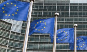 Bruxelas propõe orçamento da UE pós-2020 com 5% de cortes na coesão e na PAC