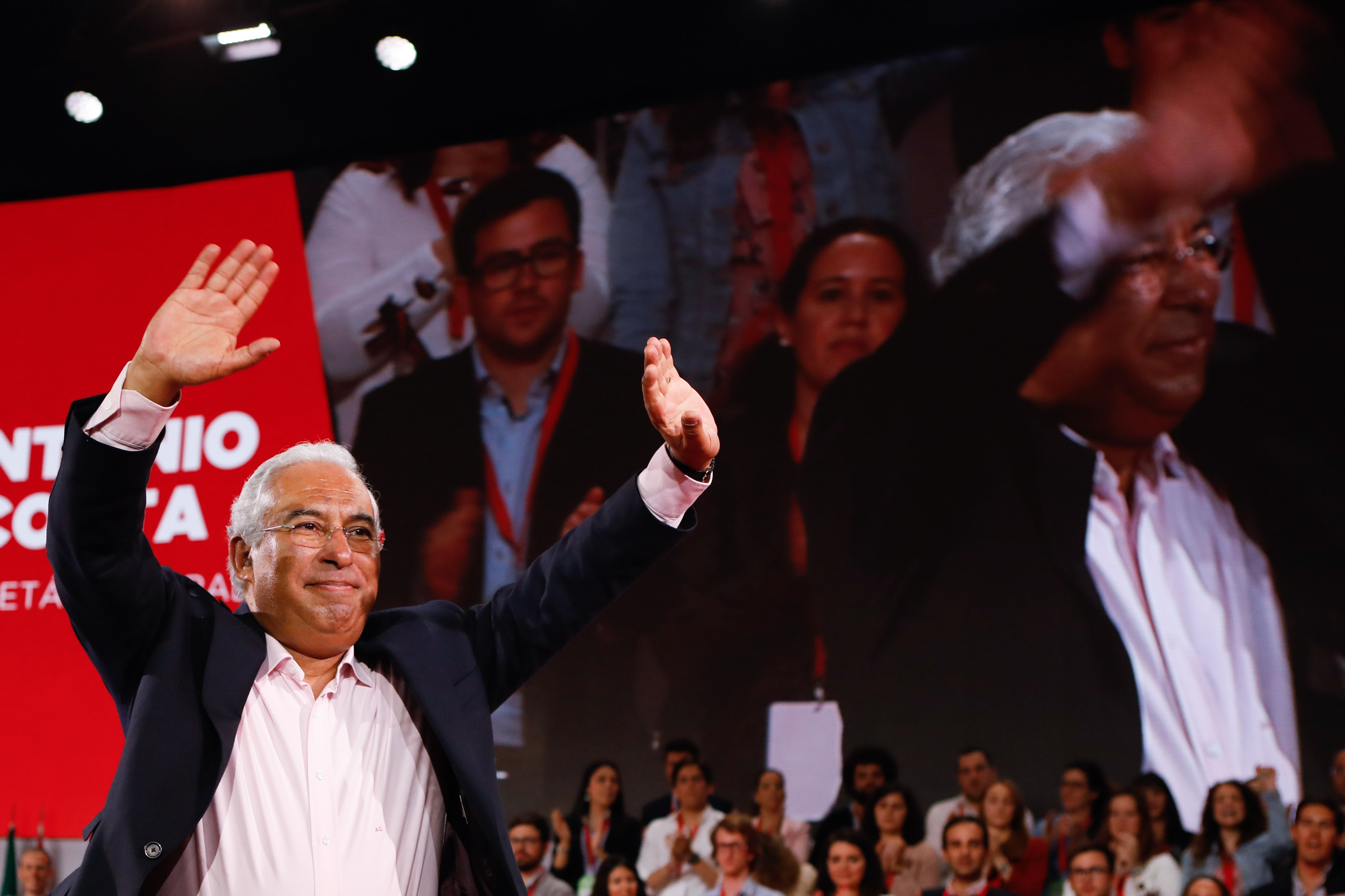 Costa confiante em vitória inédita na Madeira e abre porta aos jovens socialistas