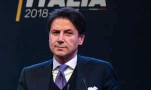 Jurista Giuseppe Conte renuncia à tarefa de formar novo Governo em Itália