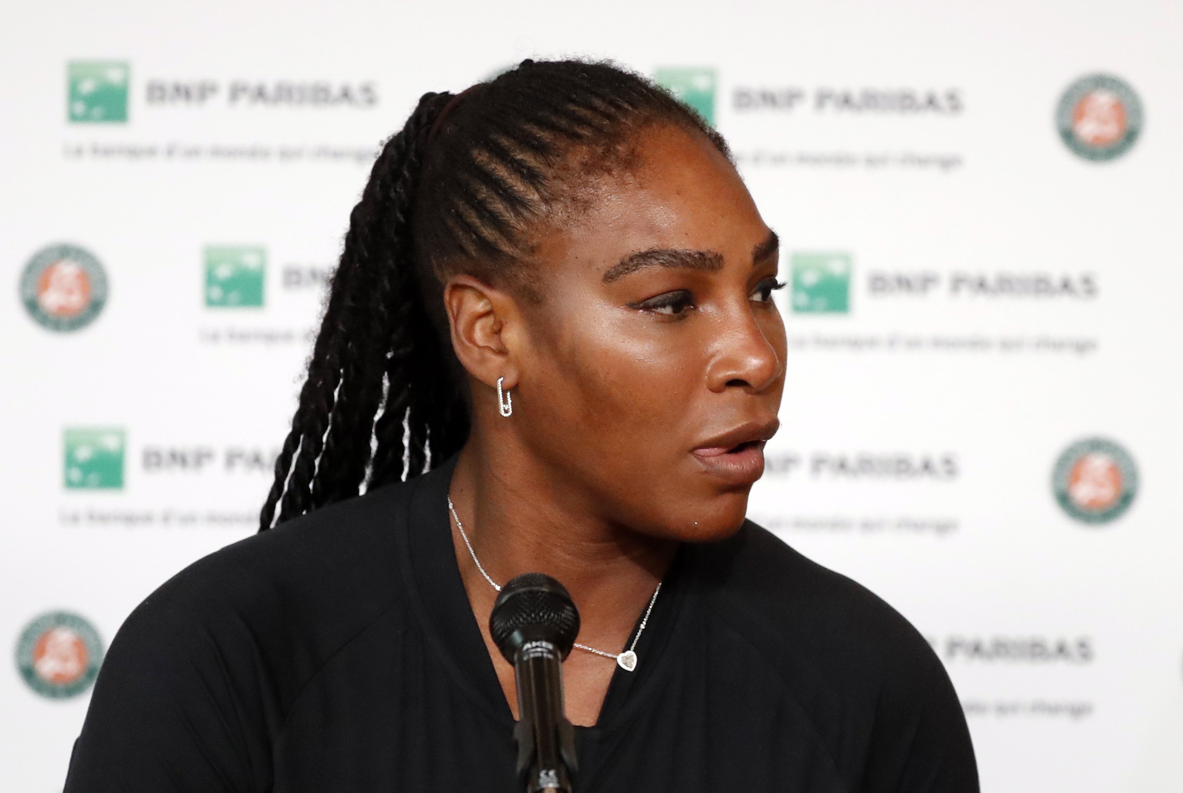 Roland Garros: Serena desiste pela primeira vez durante um &#8216;Grand Slam&#8217;