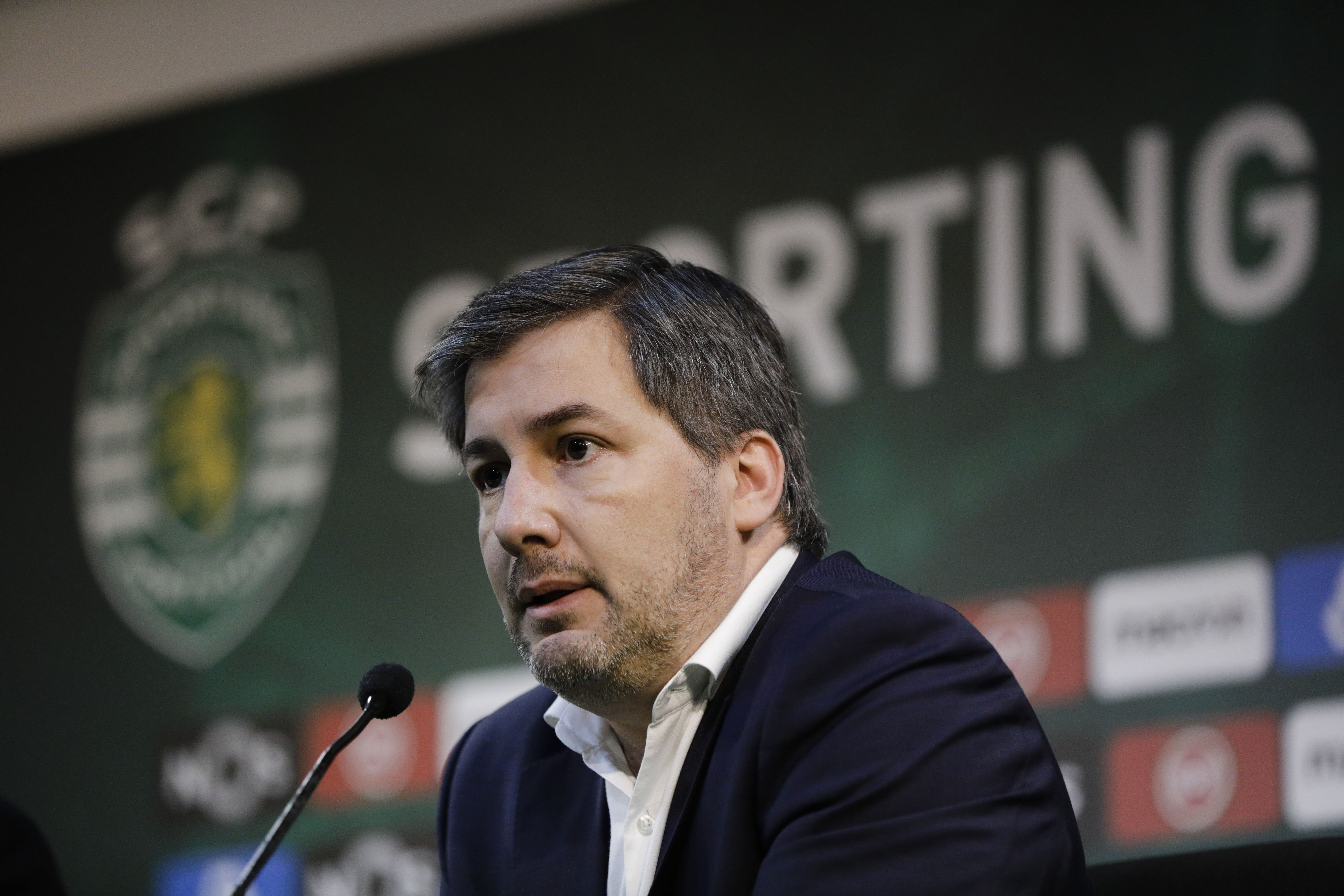 Bruno de Carvalho fala em &#8220;tomada de poder à força&#8221; no Sporting