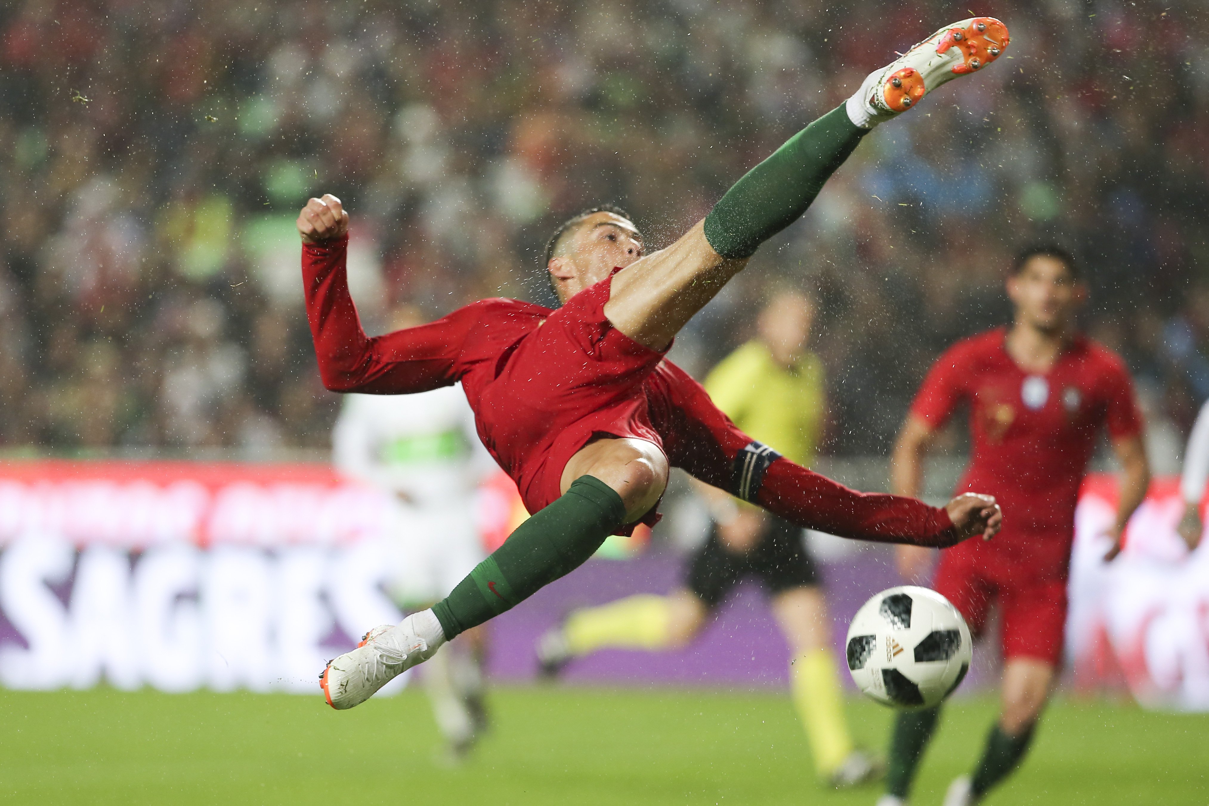 Portugal vence Argélia por 3-0, a oito dias do jogo com a Espanha