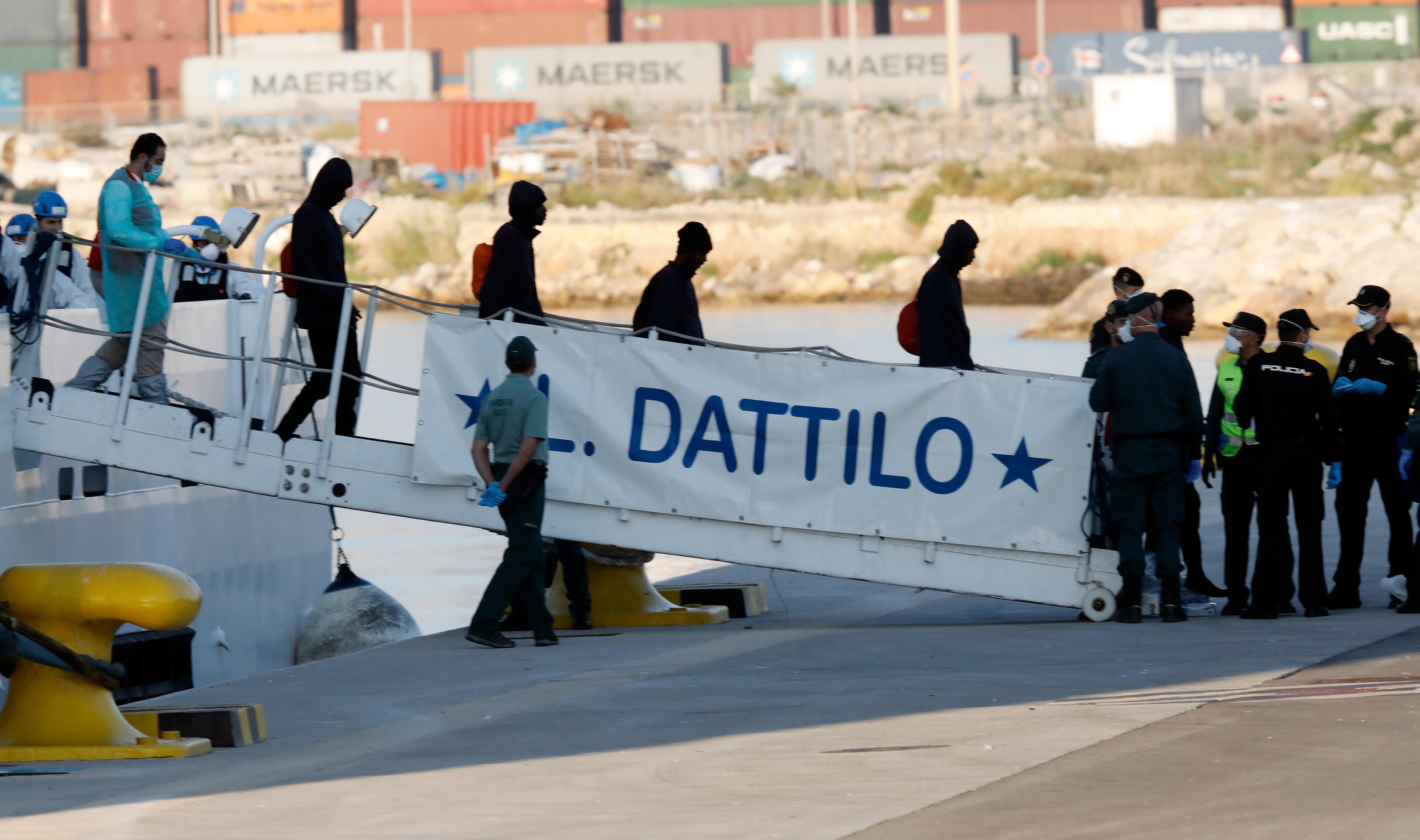 Primeiros migrantes a chegar ao porto de Valência têm mais patologias que o esperado