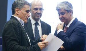 Eurogrupo alcança acordo para a conclusão do último resgate da Grécia
