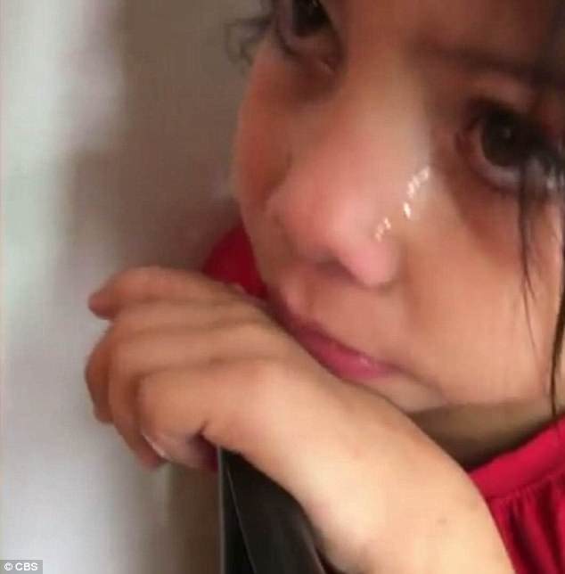 Video revela como vivem as crianças imigrantes separadas das famílias