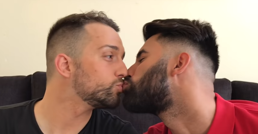 Vídeo: Luan e Tiago contam como se conheceram e mostram primeiras conversas