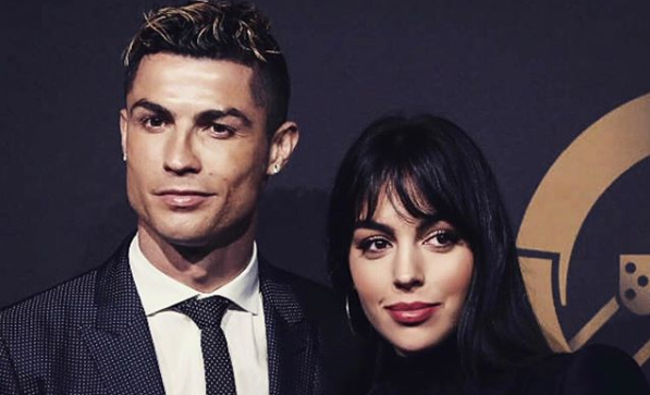 Cristiano Ronaldo partilha nova foto e fãs criticam (novamente) &#8220;look&#8221; de Georgina