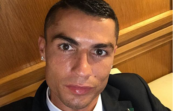 Cristiano Ronaldo partilha momento em família, a poucas horas de se mudar para a Juventus