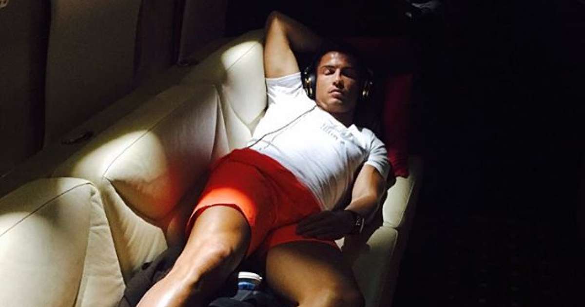 Cristiano Ronaldo usa &#8220;técnica de sono&#8221; que o faz dormir bem e recuperar melhor