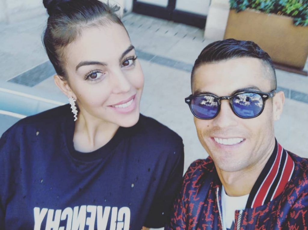 Georgina volta a declarar-se a Ronaldo: &#8220;Em boa hora meu amor&#8221;