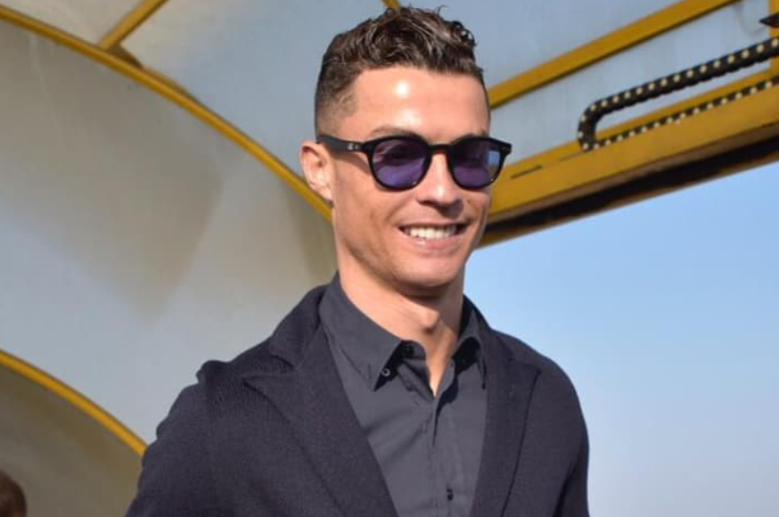 Cristiano Ronaldo exibe ténis no valor de mais de 11 mil euros