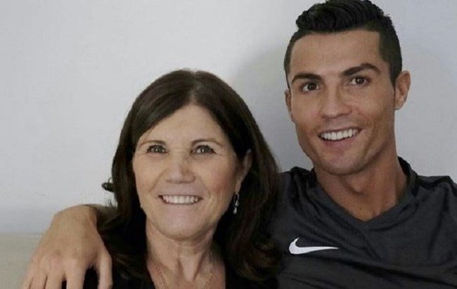 Após derrota na Champions, Cristiano Ronaldo desabafou com a mãe: &#8220;Não faço milagres&#8230;&#8221;