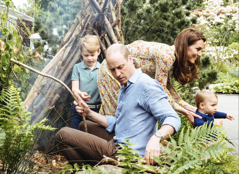 Filhos de Kate e William divertem-se em jardim desenhado pela mãe