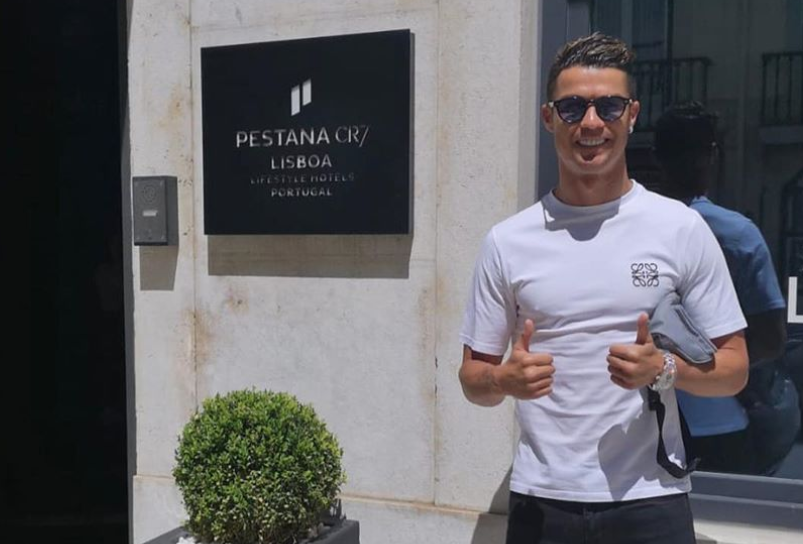 Cristiano Ronaldo está em Portugal. E trouxe uma companhia muito especial