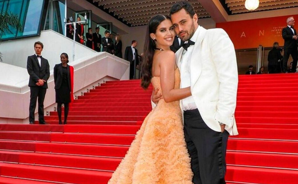 O beijo apaixonado de Sara Sampaio e o namorado em Cannes