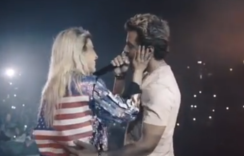 Video: Bárbara Bandeira surpreendida por Kasha em palco