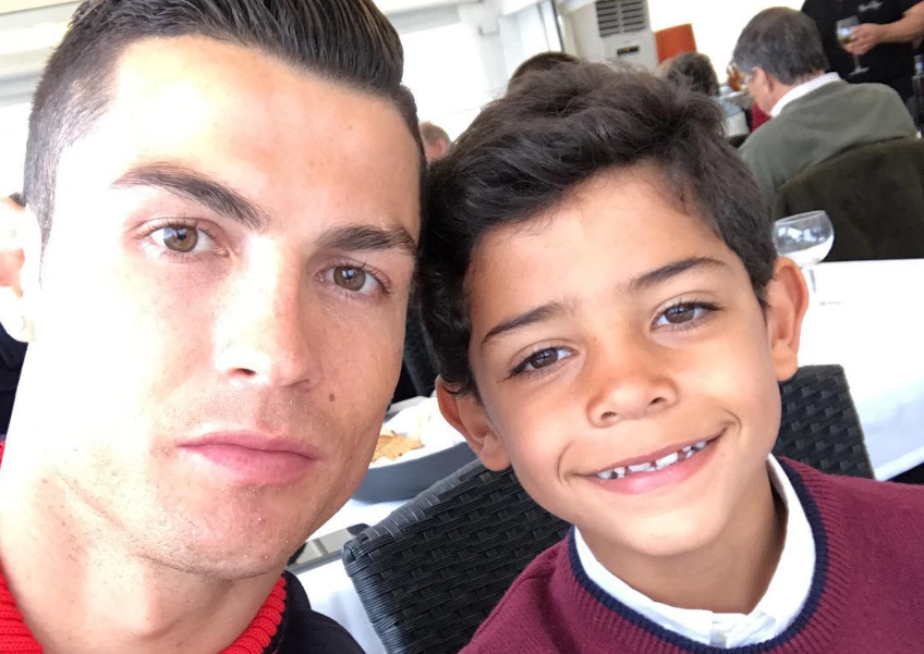 Cristiano Ronaldo assinala 9º aniversário de Cristianinho Júnior com mensagem ternurenta