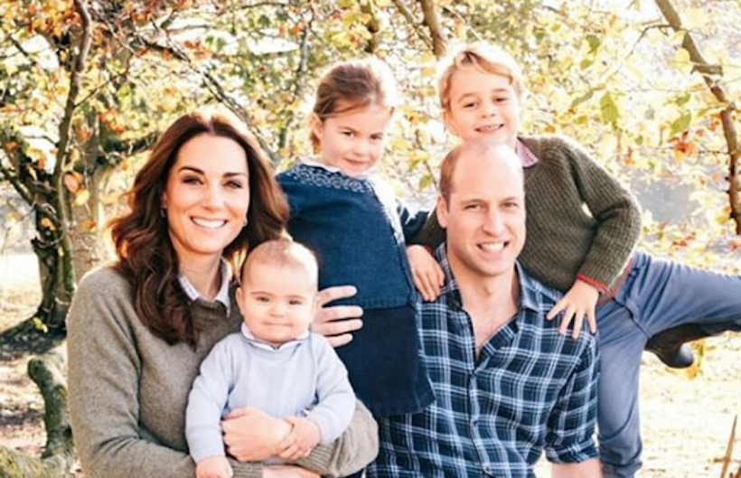 Príncipe William recorda a mãe com fotografia da infância em dia especial: &#8220;A todas as mães&#8230;&#8221;