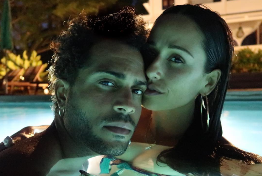 Video: Rita Pereira e namorado trocam beijo atrevido em festa