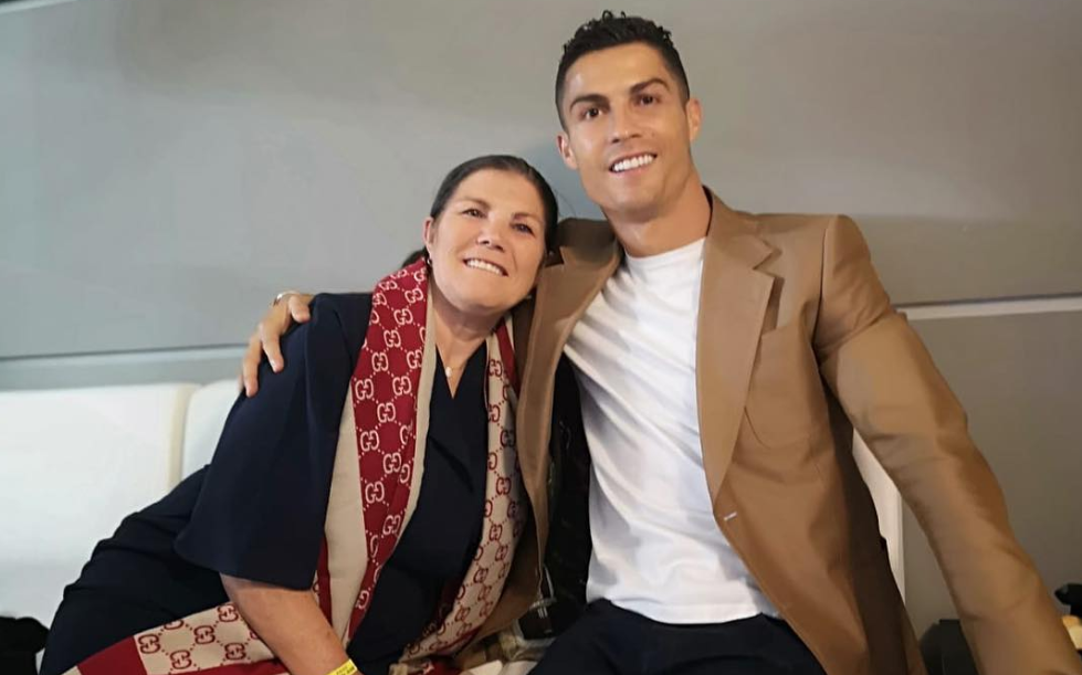 Após AVC de Dolores Aveiro, família de Cristiano Ronaldo pede privacidade