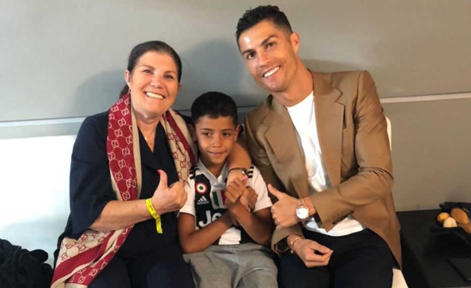 Depois de Elma e Kátia, Dolores Aveiro felicita Cristiano Ronaldo pelos 35 anos