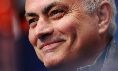 Polémica: José Mourinho apanhado a quebrar regras de isolamento com jogadores do Tottenham