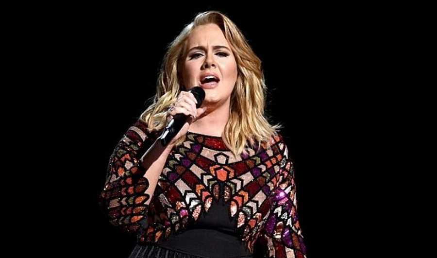 Após enorme perda de peso, Adele surge irreconhecível em nova foto