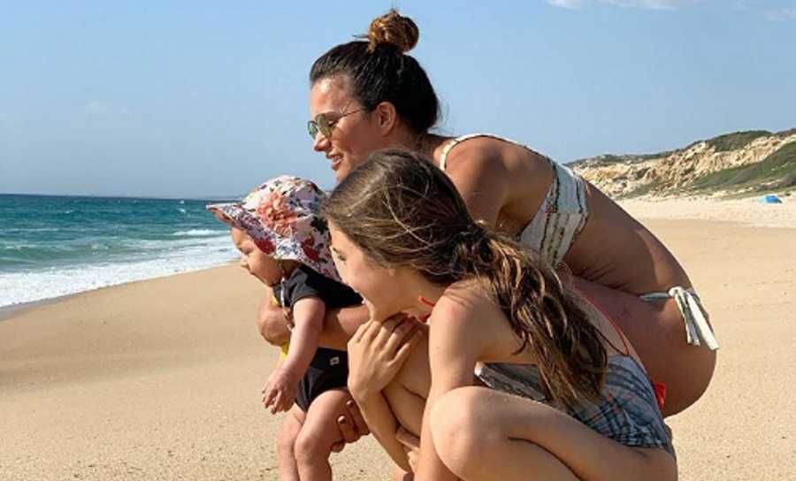 Vídeo: Cláudia Vieira leva Caetana à praia pela primeira vez: “A reagir tão bem…”