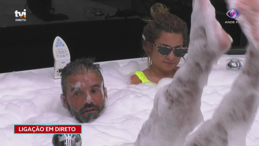Big Brother: Pedro Crispim sobre Hélder e Sandrina: &#8220;Isto é um banho de idiotas&#8230;&#8221;