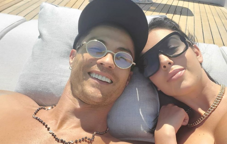 Cristiano Ronaldo e Georgina trocam &#8216;mimos&#8217; nas redes sociais