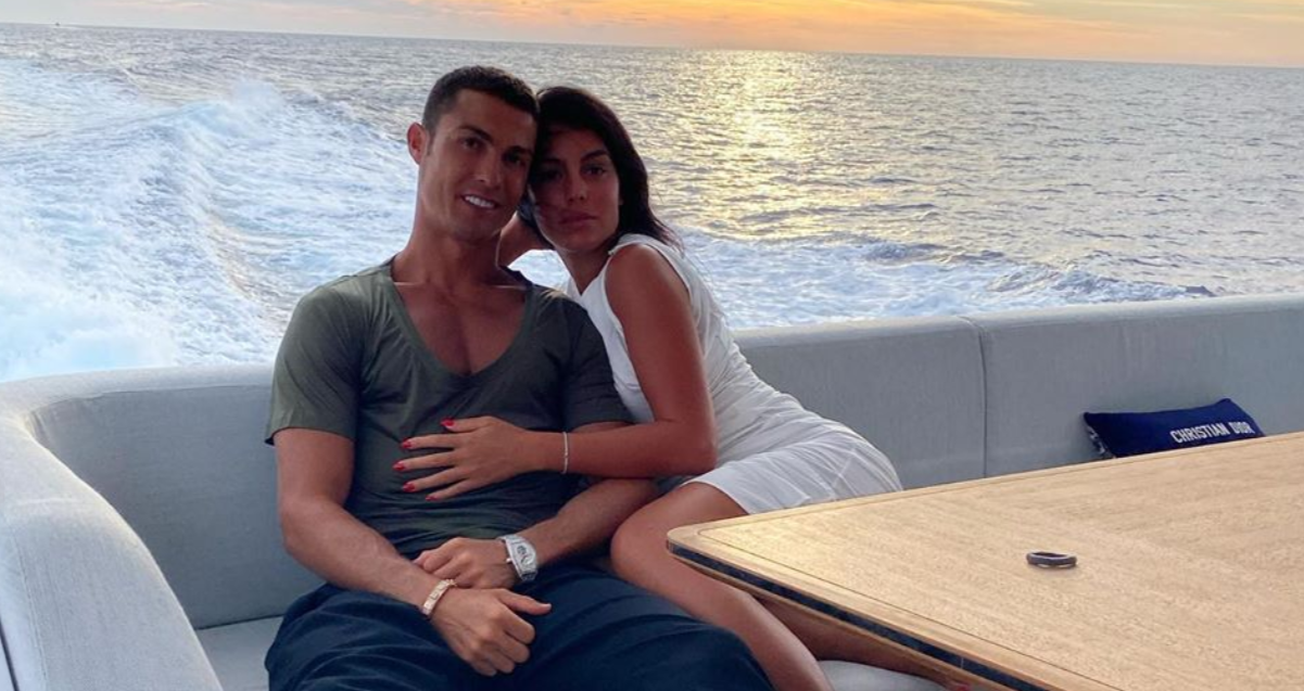 Pedido de casamento? Cristiano Ronaldo declara-se e Georgina Rodríguez diz &#8220;sim&#8221;