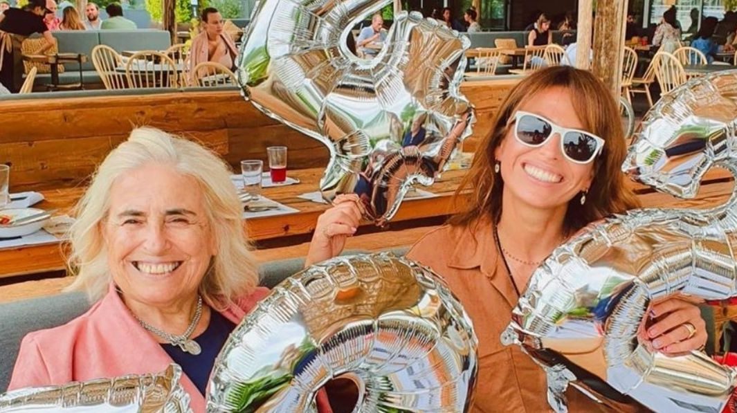 Dose dupla! Joana Cruz e a mãe celebram aniversário juntas