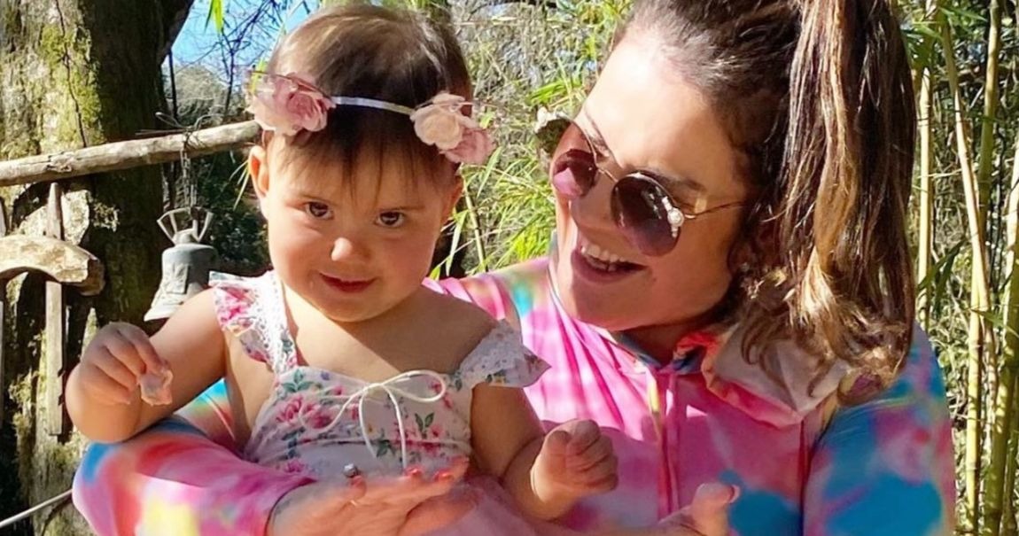Vídeo: Mãe babada, Katia Aveiro partilha momento ternurento com a filha Valentina