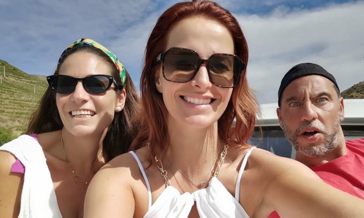 Cristina Ferreira declara-se aos seus companheiros de férias: &#8220;Amigos que são irmãos&#8230;&#8221;