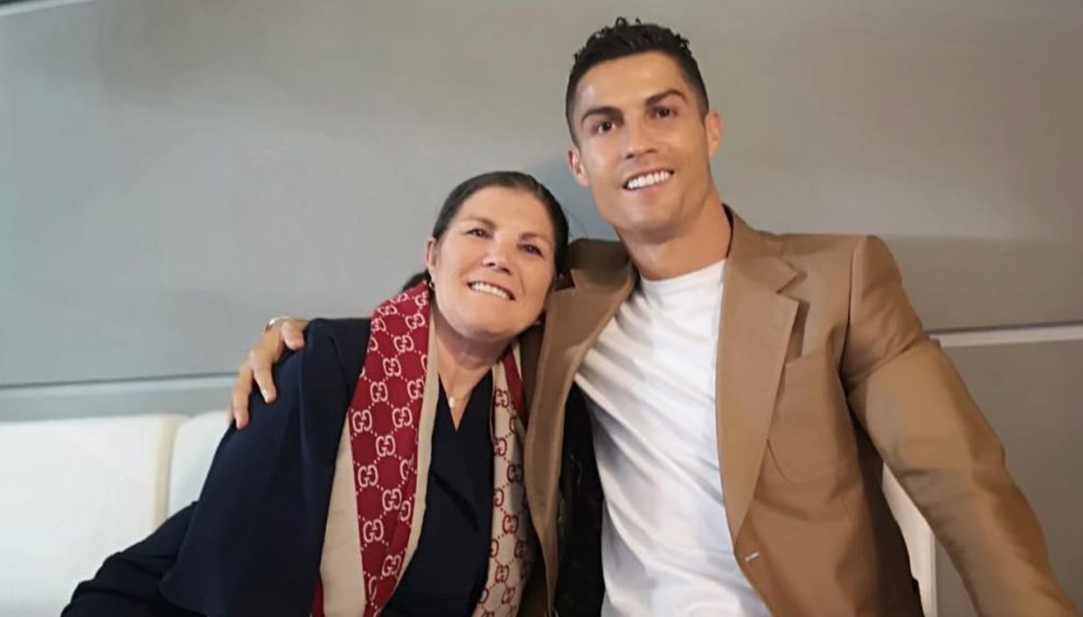 Dolores Aveiro mostra videochamada com Cristiano Ronaldo: &#8220;Minha vida&#8230;&#8221;