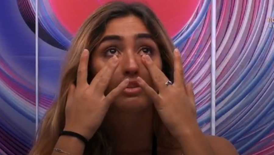 Big Brother: Zena em lágrimas ao falar sobre afastamento de Renato