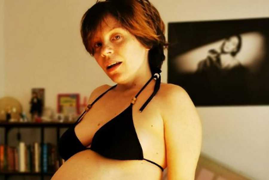 Quase a ser mãe, Cecília Henriques atira: &#8220;O pipi parece que levou uma sova&#8230;&#8221;