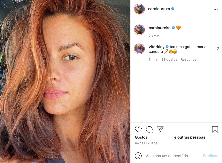 Carolina Loureiro revela foto do novo visual e Vitor Kley &#8220;não resiste&#8221; em comentar