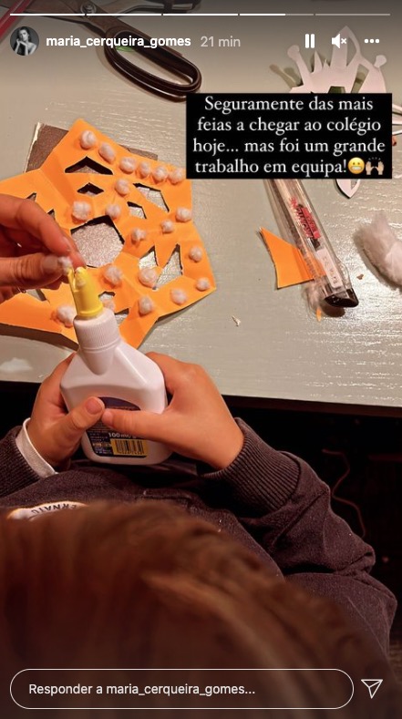 Maria Cerqueira Gomes ajuda filho nas &#8220;tarefas manuais&#8221; e atira: &#8220;Seguramente das mais feias&#8230;&#8221;