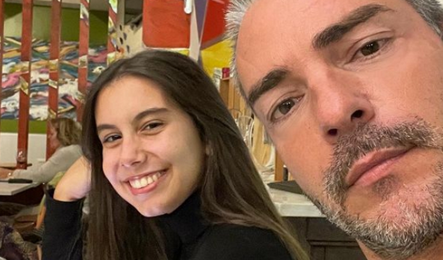 Cláudio Ramos celebra dia único ao lado da filha: &#8220;Cresceu num piscar de olhos&#8230;&#8221;