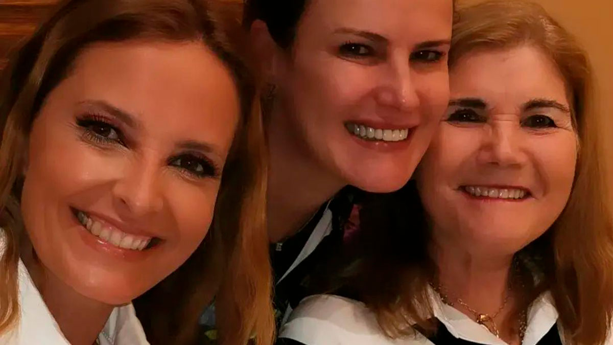 Cristina Ferreira mostra-se junto a Dolores Aveiro e Elma Aveiro: &#8220;Já tínhamos este jantar prometido&#8230;&#8221;